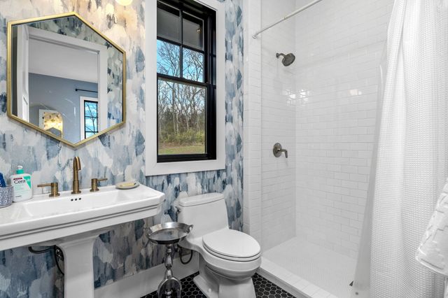 934 Hickory Hills Dr, Franklin, TN 37067