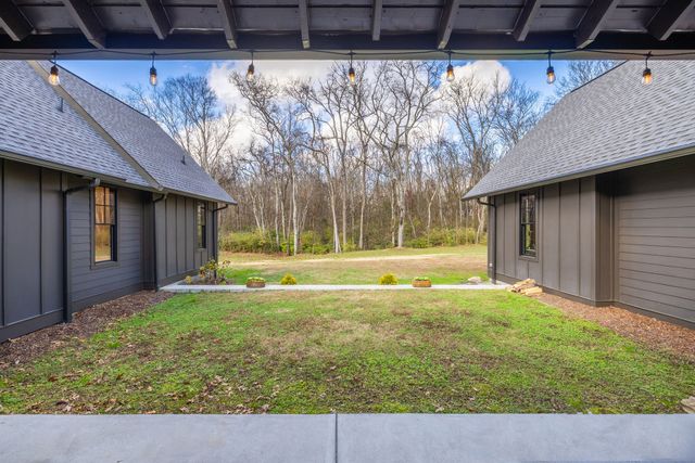 934 Hickory Hills Dr, Franklin, TN 37067