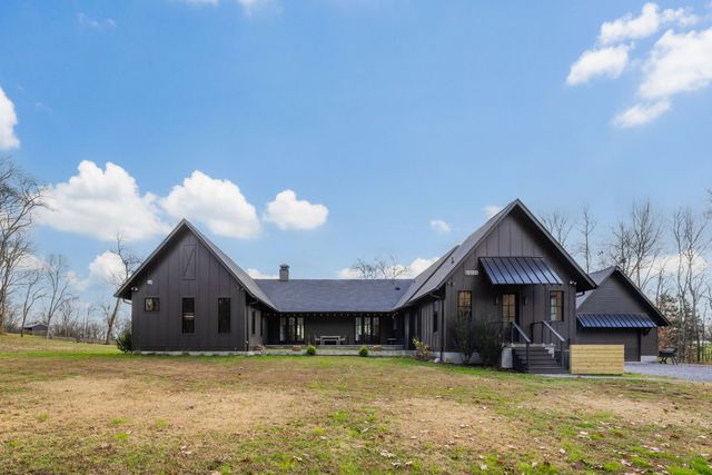 934 Hickory Hills Dr, Franklin, TN 37067