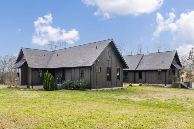 934 Hickory Hills Dr, Franklin, TN 37067