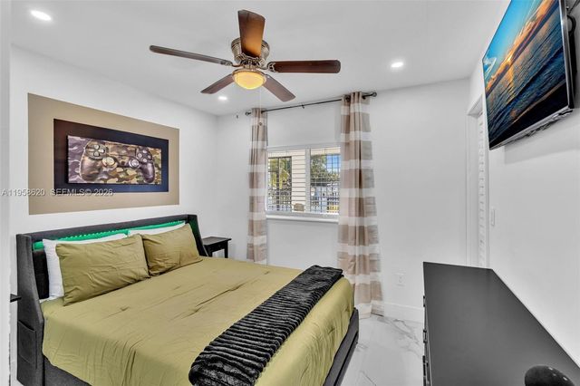 560 N Perviz Ave, Opa-locka, FL 33054