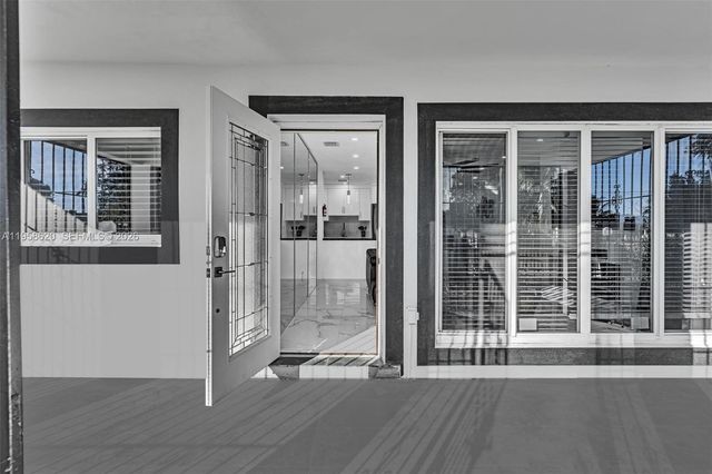 560 N Perviz Ave, Opa-locka, FL 33054