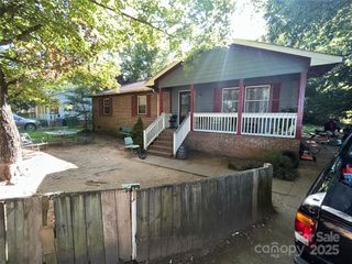 1524 Whisnant Street, Charlotte, NC 28206