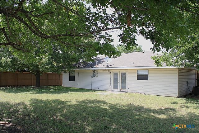 715 Debora Street, Troy, TX 76579