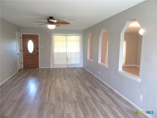 715 Debora Street, Troy, TX 76579