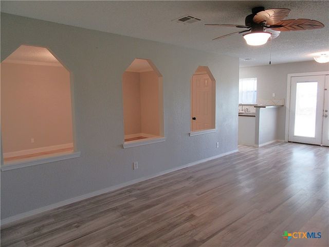 715 Debora Street, Troy, TX 76579