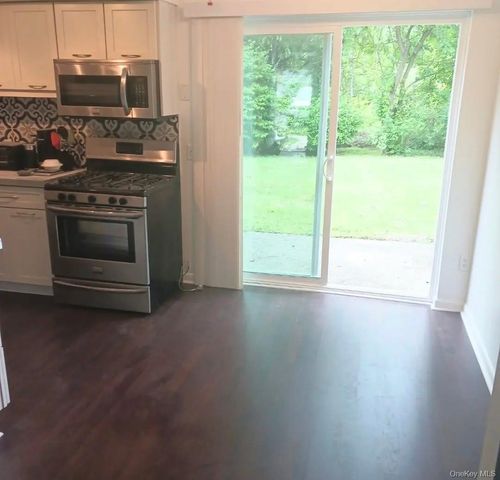 276 Temple Hill Road 704, New Windsor, NY 12553