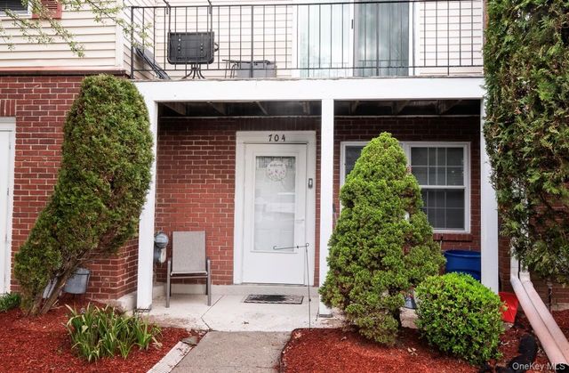276 Temple Hill Road 704, New Windsor, NY 12553