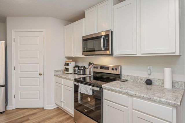 6629 Spyglass Hill Road, Laurel Hill, FL 32567