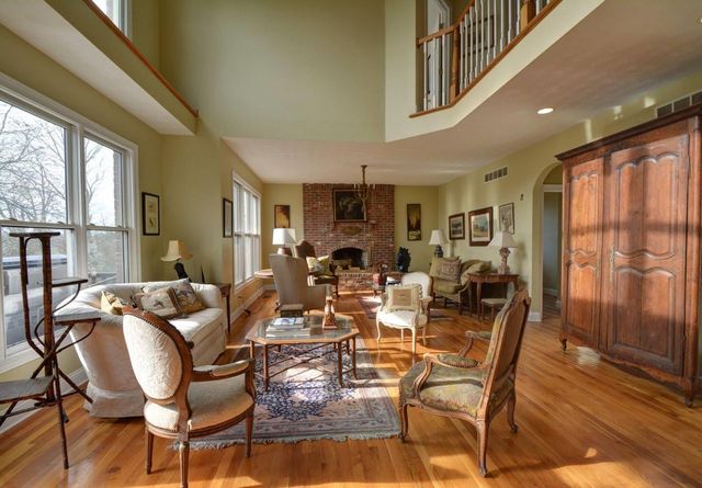 2315 Oregon Road, Versailles, KY 40383