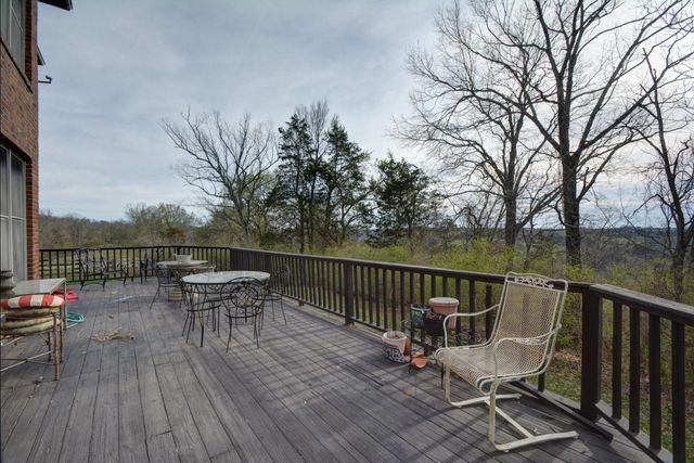 2315 Oregon Road, Versailles, KY 40383