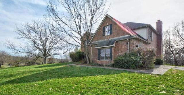2315 Oregon Road, Versailles, KY 40383