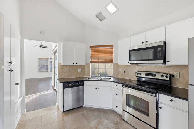 625 Fiesta Circle, Irving, TX 75063