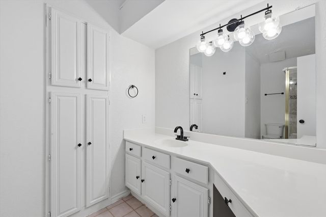 625 Fiesta Circle, Irving, TX 75063