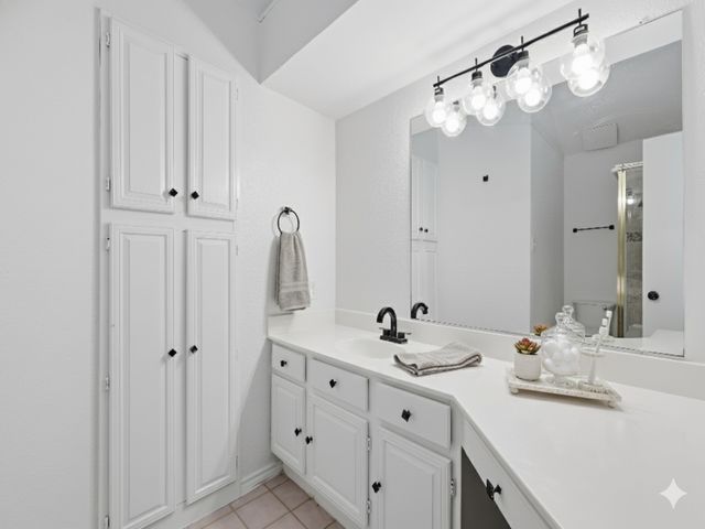 625 Fiesta Circle, Irving, TX 75063