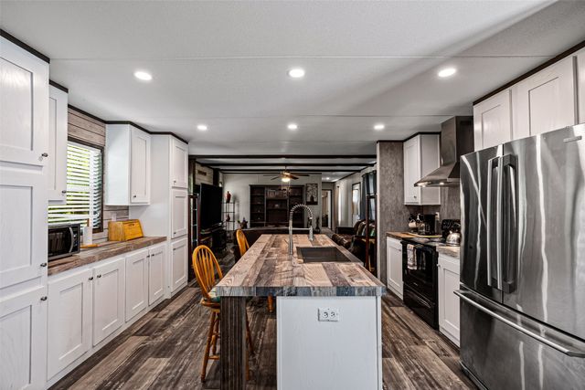 707 Sun Court, Granbury, TX 76049