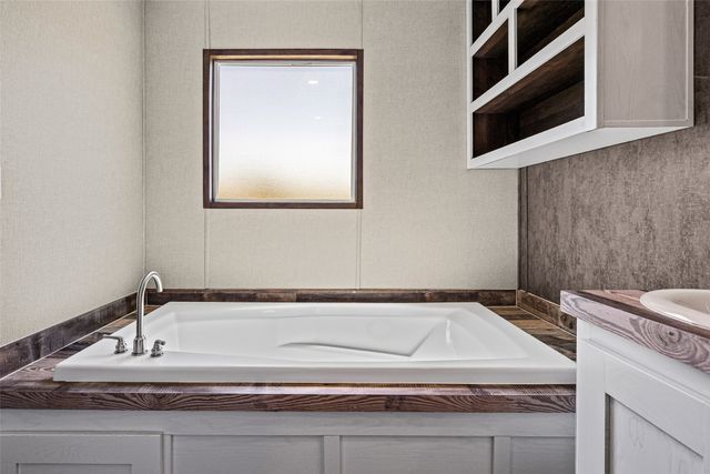 707 Sun Court, Granbury, TX 76049