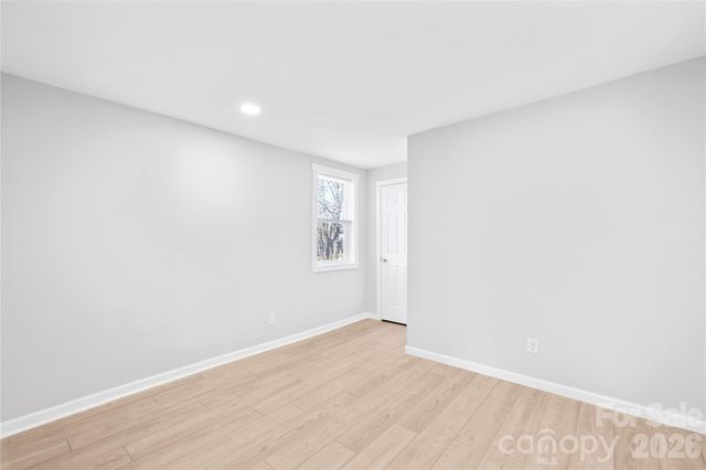 40 Holly Street, Great Falls, SC 29055