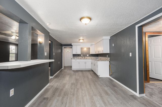 2658 Cedar Gap Road, Seymour, MO 65746