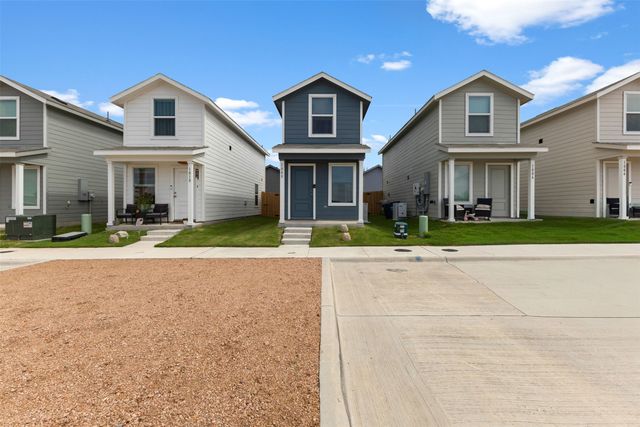 1008 Robin Hill Lane, Princeton, TX 75407