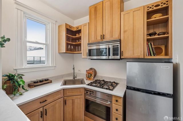2211 California Street 303, San Francisco, CA 94115