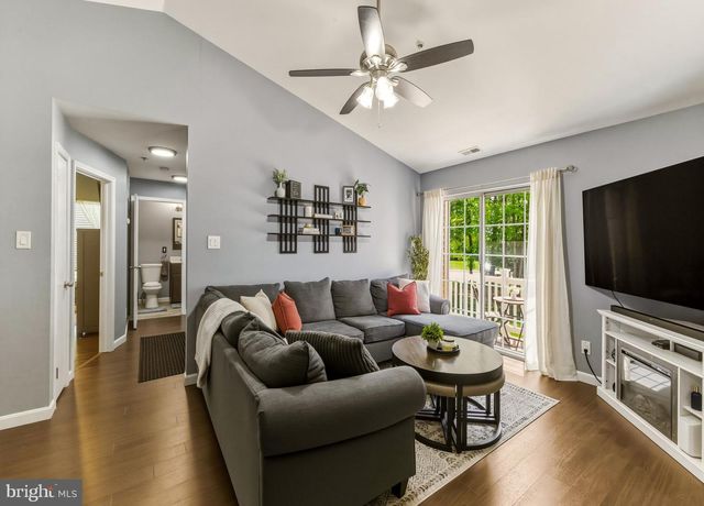 16 CRESTMONT DR, Mantua, NJ 08051