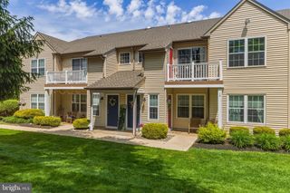 16 CRESTMONT DR, Mantua, NJ 08051
