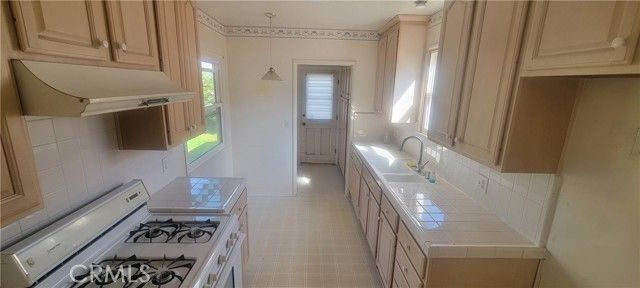 4515 Greenmeadows, Torrance, CA 90505