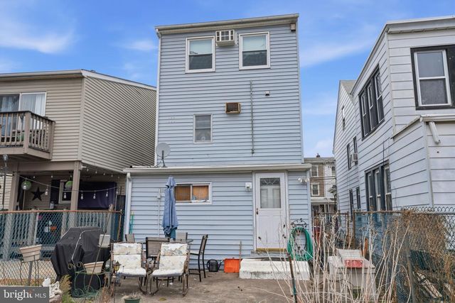 650 PINE ST, Bristol, PA 19007