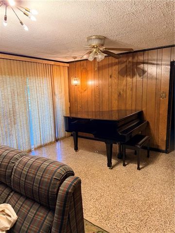 6520 MASONIC Drive, Alexandria, LA 71301