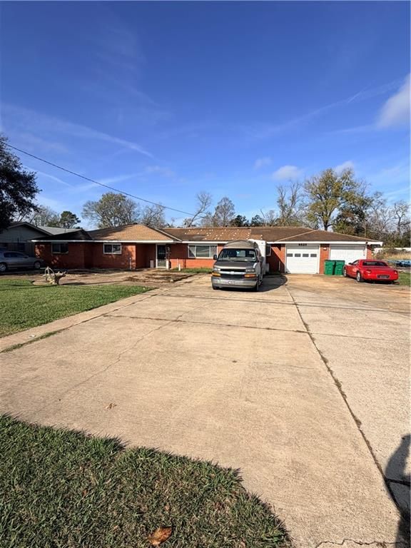 6520 MASONIC Drive, Alexandria, LA 71301