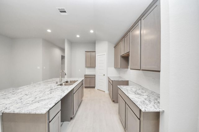 15722 Telge Ridge Lane, Cypress, TX 77429