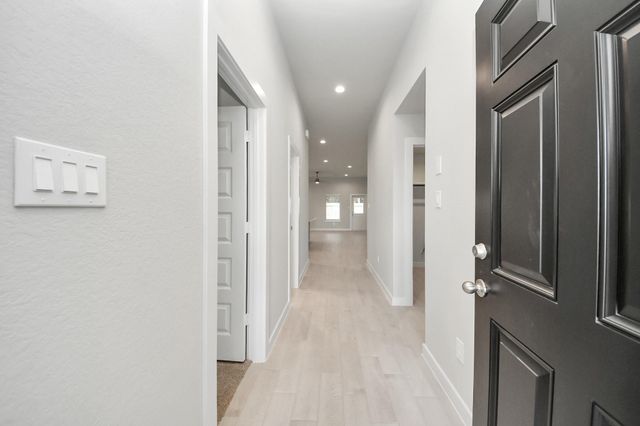 15722 Telge Ridge Lane, Cypress, TX 77429