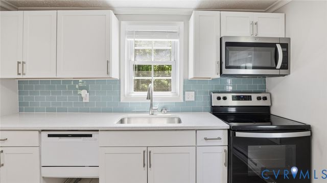 9261 Chester Rd, Chesterfield, VA 23237