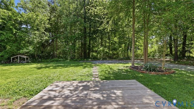 9261 Chester Rd, Chesterfield, VA 23237
