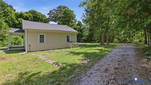 9261 Chester Rd, Chesterfield, VA 23237