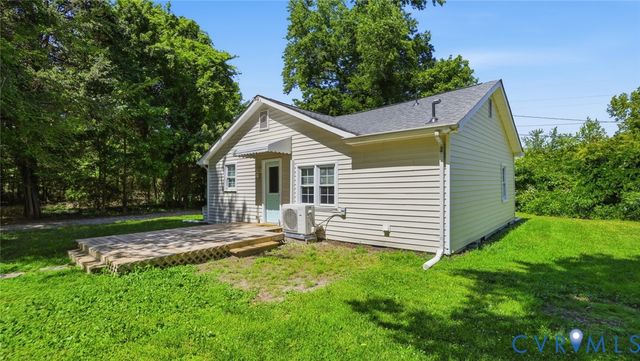 9261 Chester Rd, Chesterfield, VA 23237