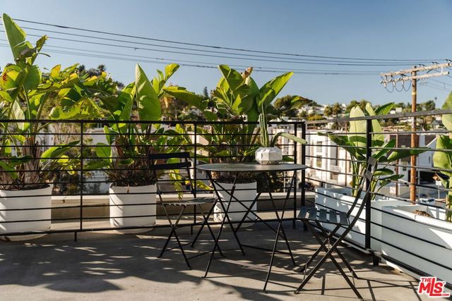 2168 Clifford Street, Los Angeles, CA 90026