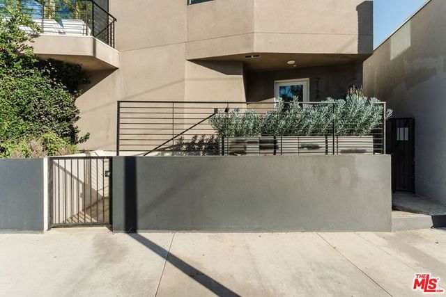 2168 Clifford Street, Los Angeles, CA 90026