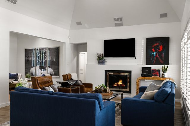 6946 Forest Glade Circle, Dallas, TX 75230