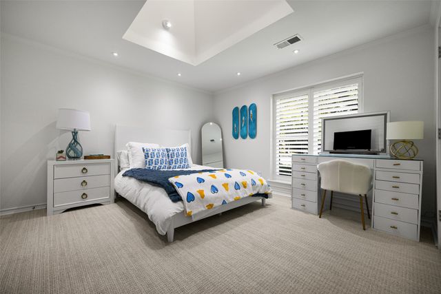 6946 Forest Glade Circle, Dallas, TX 75230