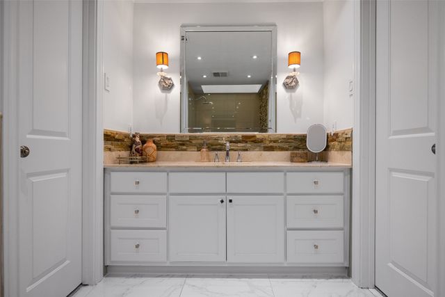 6946 Forest Glade Circle, Dallas, TX 75230