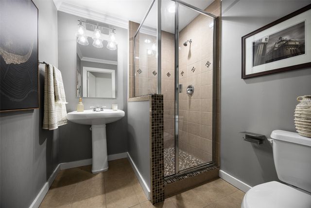 6946 Forest Glade Circle, Dallas, TX 75230