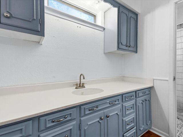 108 N Baker Street, Ferris, TX 75125