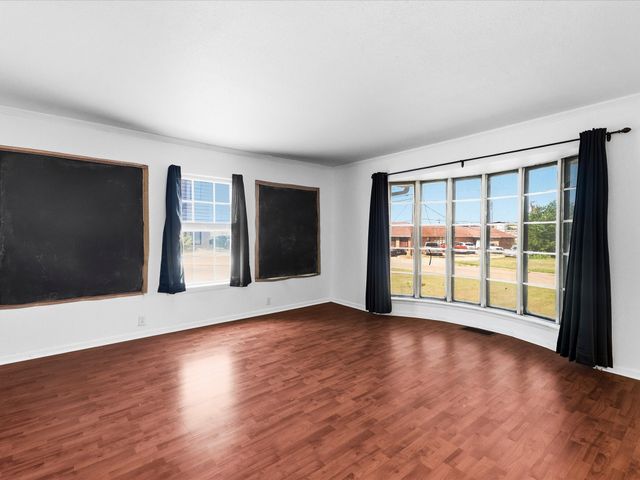 108 N Baker Street, Ferris, TX 75125