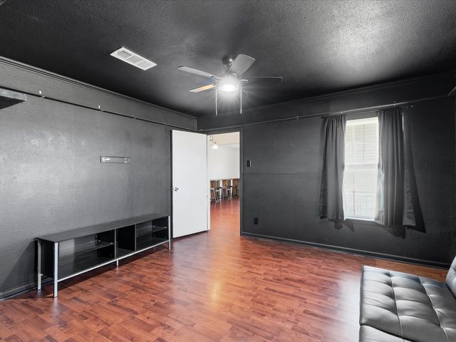 108 N Baker Street, Ferris, TX 75125