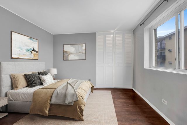 314 Lathrop Avenue 407, Forest Park, IL 60130