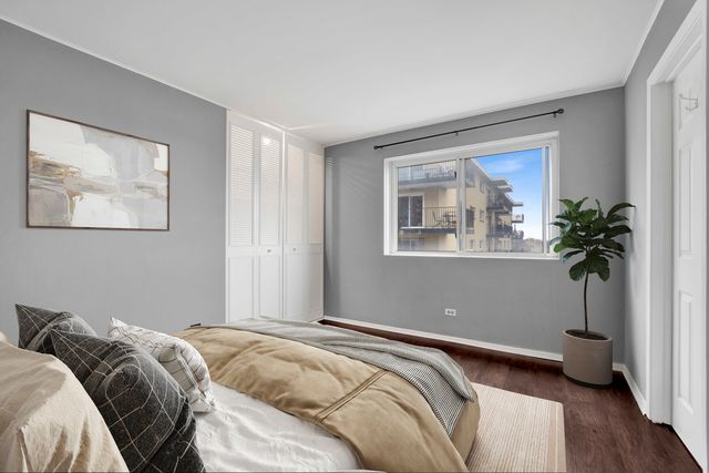 314 Lathrop Avenue 407, Forest Park, IL 60130