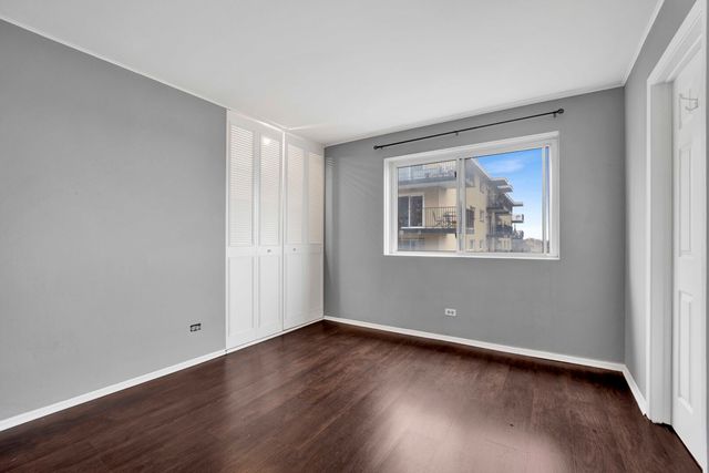 314 Lathrop Avenue 407, Forest Park, IL 60130