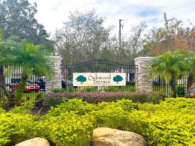 109 WOODKNOLL PLACE, Valrico, FL 33594